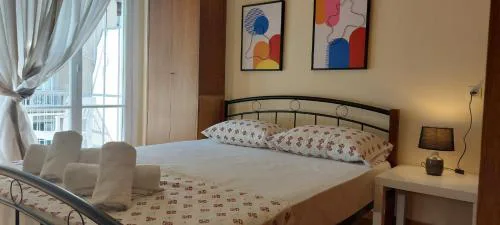 Lobelia Athens Centre -5 BD, 2.5 BATH