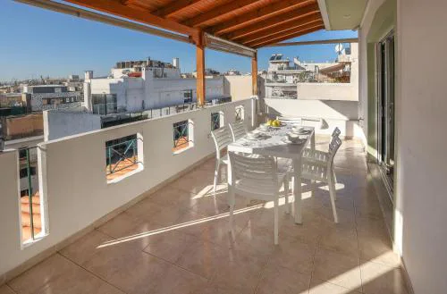 Luminous Penthouse big veranda by GHH