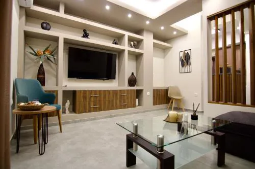 Luxurious apartment 10' from city center