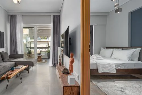 Luxurious Coastal Retreat in Central Glyfada