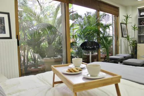 Luxurious Loft with Garden