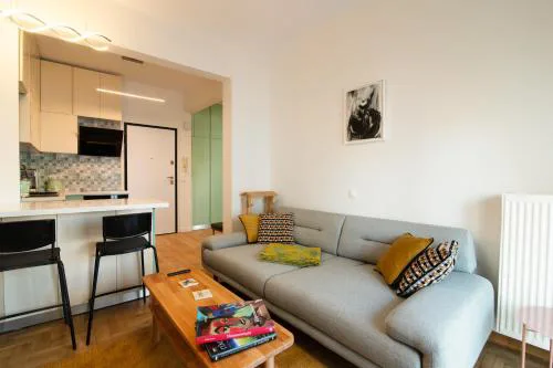 Luxury 1-Bedroom Apartment by the Sea in Athens