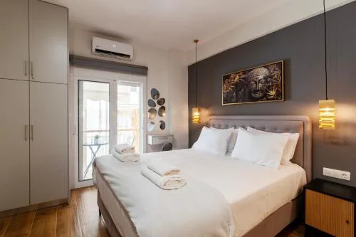 Luxury Boutique Suite w Balcony 5 min Metro