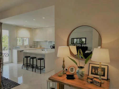 Luxury Garden Apartment Glyfada