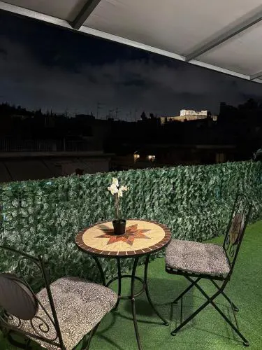 Luxury Retreat with Iconic Acropolis View Koukaki