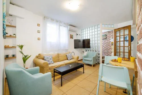 MELISSA - a lovely apartment & patio, Varnava, Pagrati