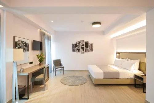 Meni Hotel & Apartments UNDER NEW MANAGEMENT