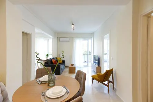 Modern 2-Bedroom Apartment in Downtown Glyfada
