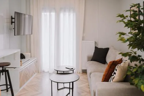 Modern 2 BR 2 BA near Acropolis and Plaka