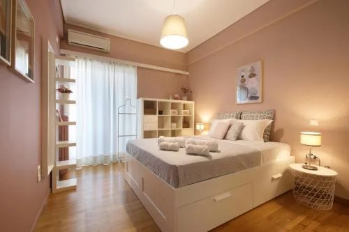 Modern 2BD apartment next to Acropolis