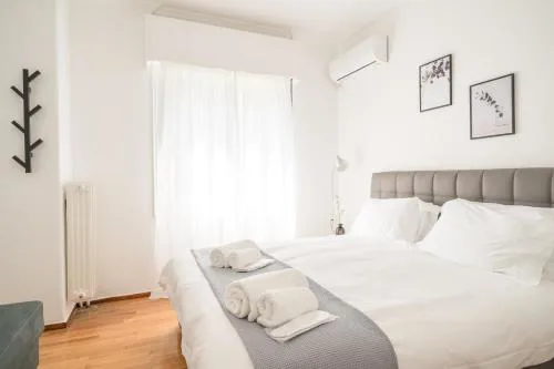 Modern design apartment near Acropolis 2