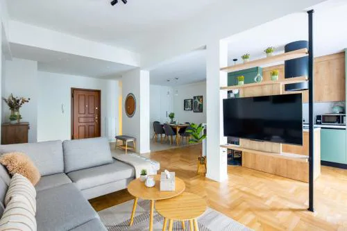 Mystique 2-Bedroom Apartment in Athens