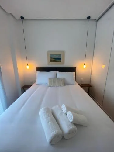 Neapoli Modern Apartment