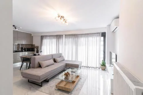 Niarchos Panorama Maisonette