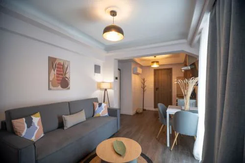 Niki Athens Suites - Sunny Suite in Monastiraki Historical Centre