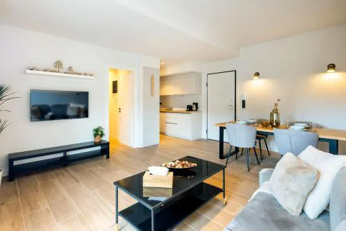Nova 1-Bedroom Apartment in Athens