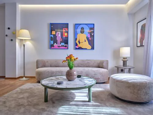 One Kolonaki , an elegant 2-bedroom apartment on Valaoritou pedestrian street