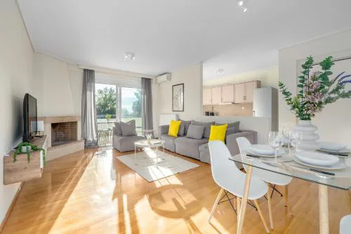 One North Living - Marousi - Omorfokklisias 27 by K&M