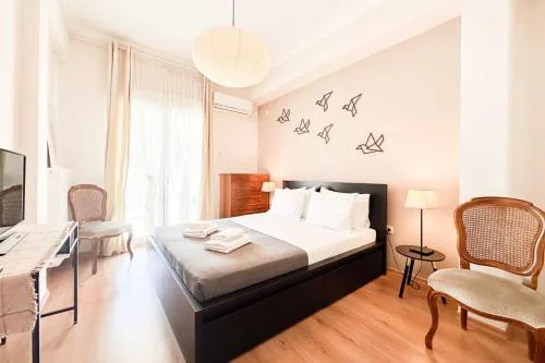 Pame Rentals - Classic Athenian Home in Koukaki