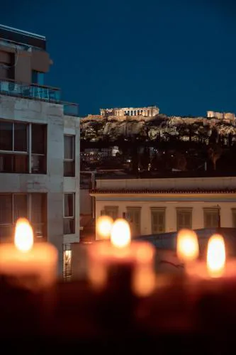 Parthenon Portrait Apartments