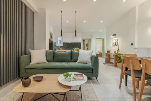 Peacefull Family APT W Sunny Balcony in Kallithea
