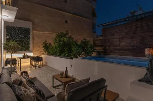 Perth Luxury Living, Athens