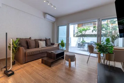 Phaedrus Living Artotines Urban Residence