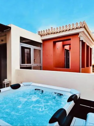 Pink Mango Hostel