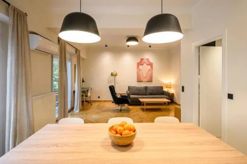 Plaka Premier Stay - Steps from Acropolis Museum and Metro