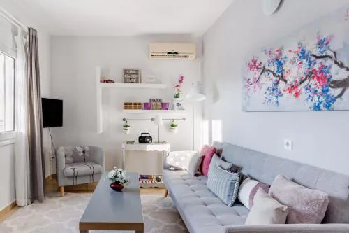 Psirri Artistic Rooftop Apartment with Acropolis View