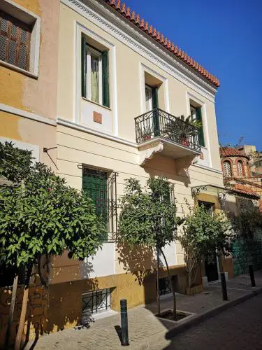 Psyri Neoclassical House Yard Free Parking