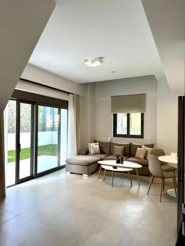 PUM Glyfada Pool Residences