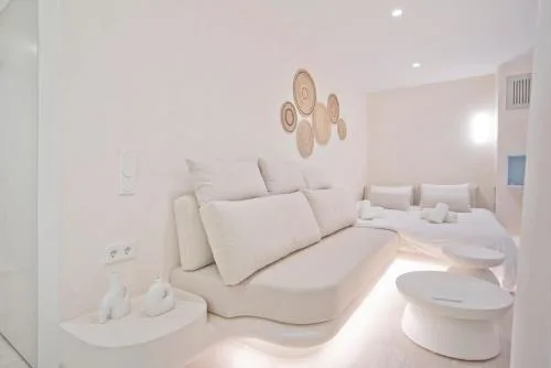 Radiant Voula Studio, a stone's throw from the Sea