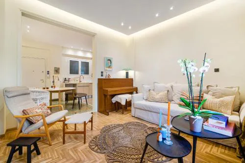Renovated Kallimarmaro Apt in Athens Historic center