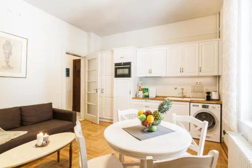 Restored Historic APT in Plaka,Under the Acropolis
