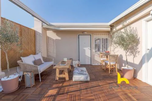 Romantic Rooftop with Acropolis View & Whirlpool!