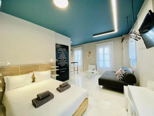 Shell Apartment - Plaka