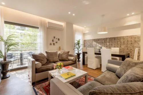 Signature Athenian Residence
