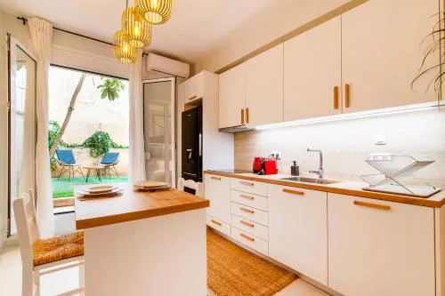 Solonaki Luxury Studio Apt in the heart of Athens