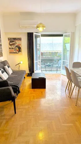 Spacious 2BR Apartment in Athens Center