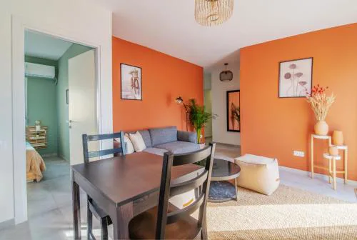 Stunning 2-Bedrooms Apartment in the heart of Athens