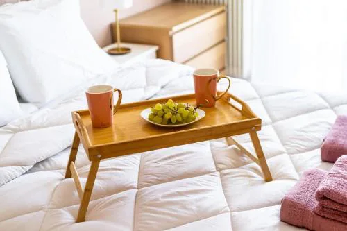 Stylish 2BD with Balcony in Central Athens
