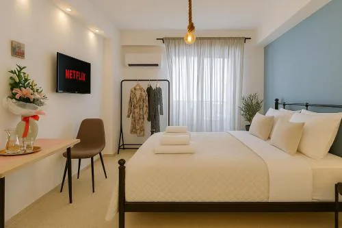 Stylish, Comfy Suite in the Heart of Athens
