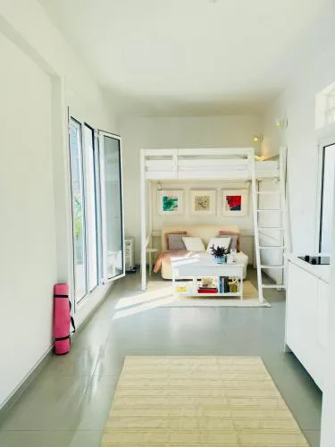 Sunny Rooftop Studio- Lycabettus view- near metro