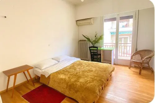 Sunny room in the heart of the city