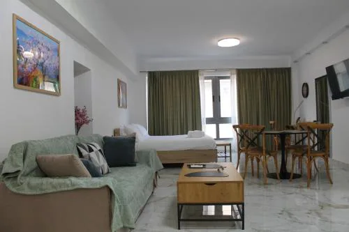 Syntagma Luxury Suite by CK-1
