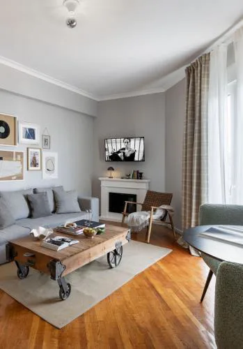 The Apartment 09