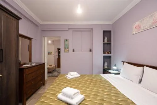 The Sweetest Acropolis Flat