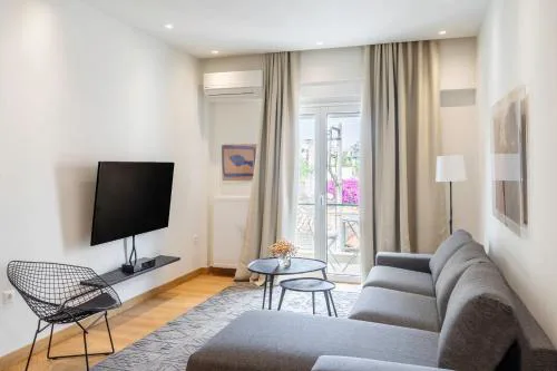 The Urban Nest Design 1BR in Trendy Kerameikos