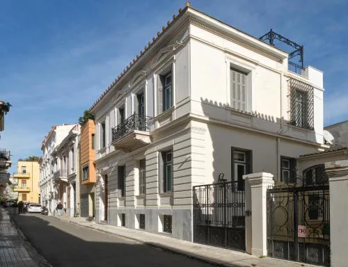 The White House in Plaka by JJ Hospitality